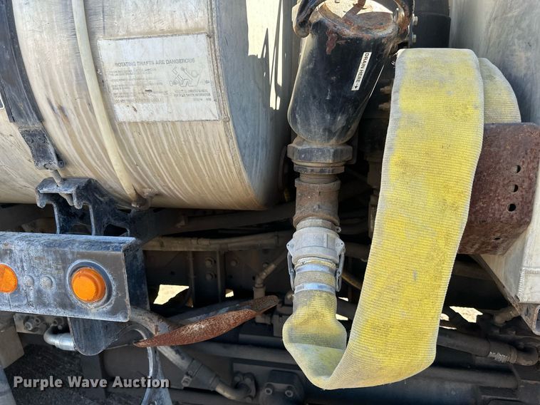 image for item DV0672 2012 Freightliner 114SD sewer jetter truck