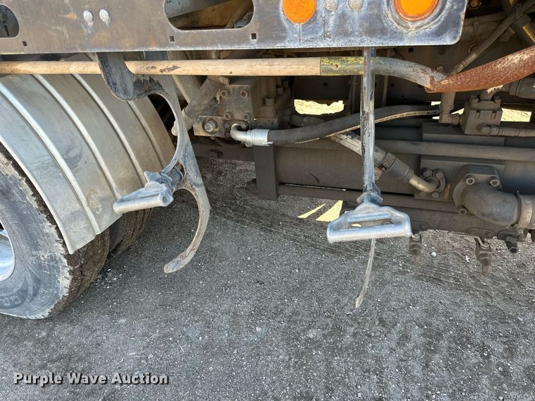 image for item DV0672 2012 Freightliner 114SD sewer jetter truck