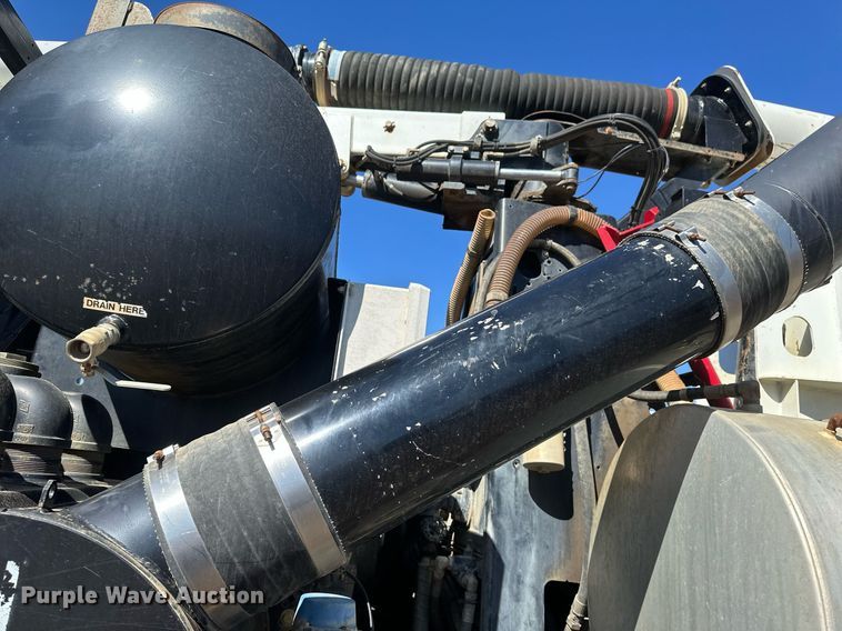 image for item DV0672 2012 Freightliner 114SD sewer jetter truck