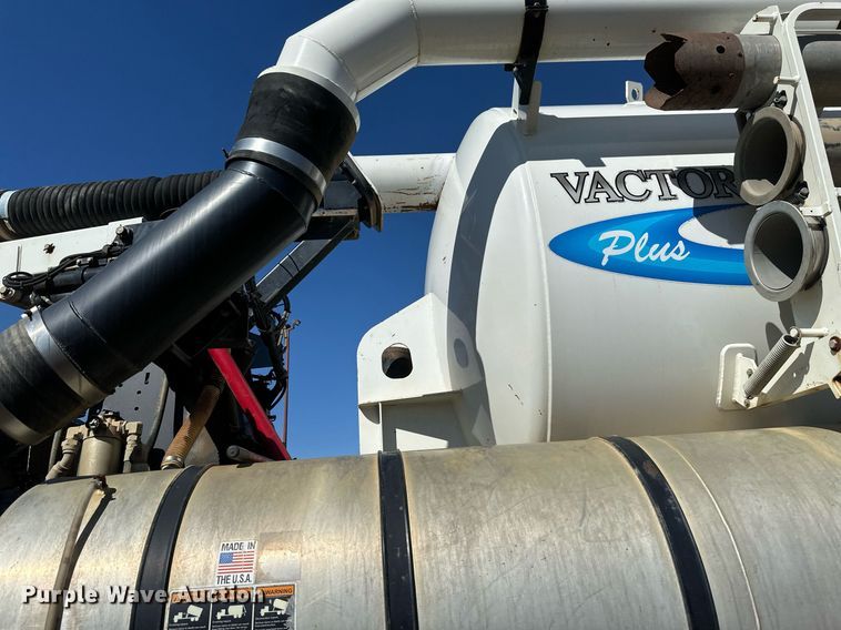 image for item DV0672 2012 Freightliner 114SD sewer jetter truck