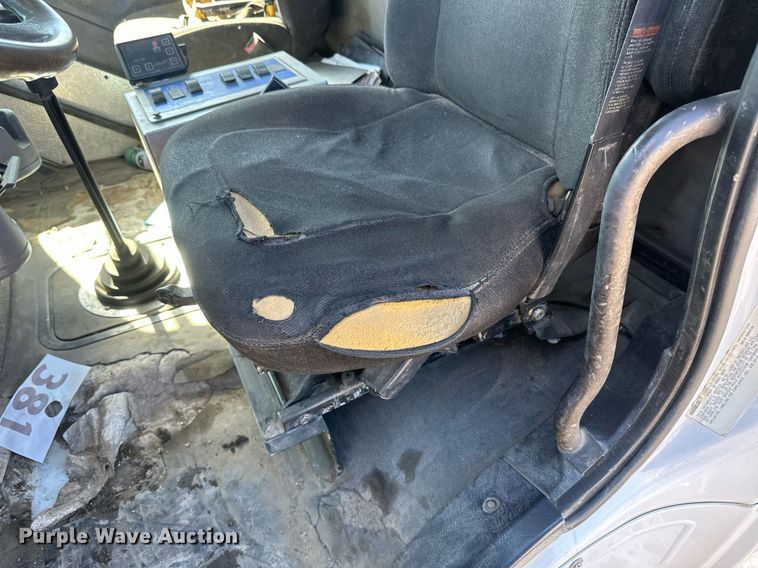 image for item DV0672 2012 Freightliner 114SD sewer jetter truck