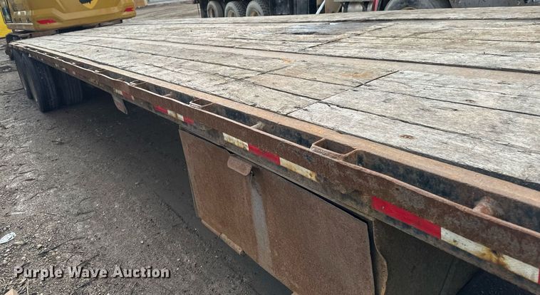 image for item DV0673 2012 Jet Company drop deck equipment trailer