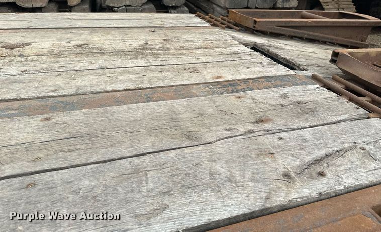 image for item DV0673 2012 Jet Company drop deck equipment trailer