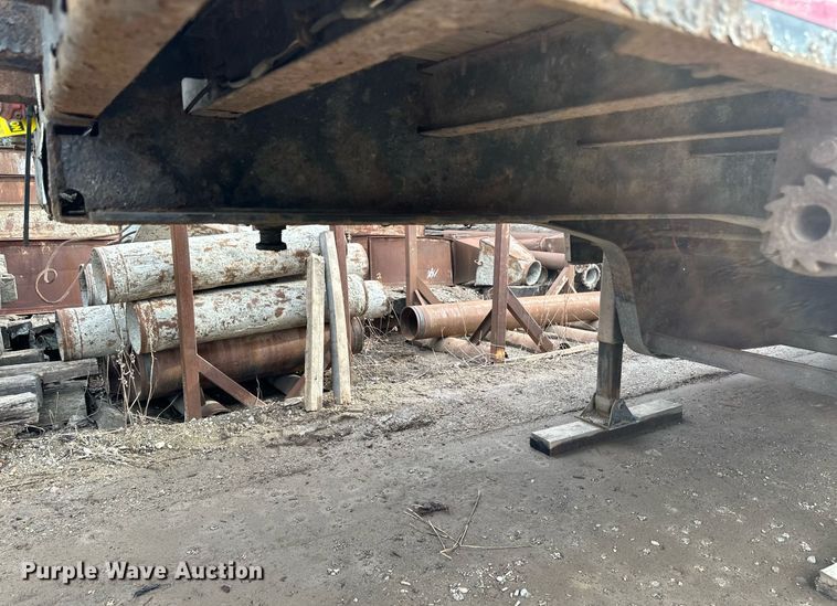 image for item DV0673 2012 Jet Company drop deck equipment trailer