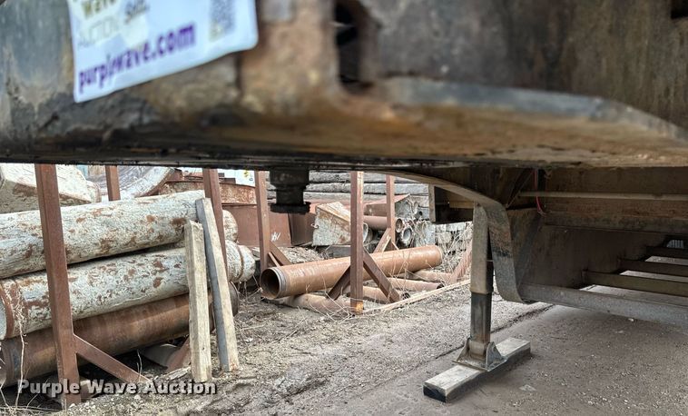 image for item DV0673 2012 Jet Company drop deck equipment trailer