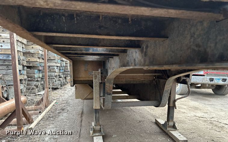 image for item DV0673 2012 Jet Company drop deck equipment trailer