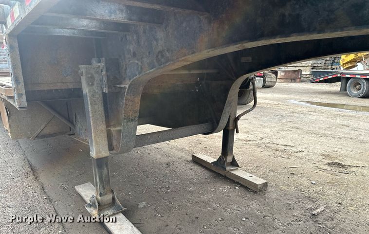 image for item DV0673 2012 Jet Company drop deck equipment trailer