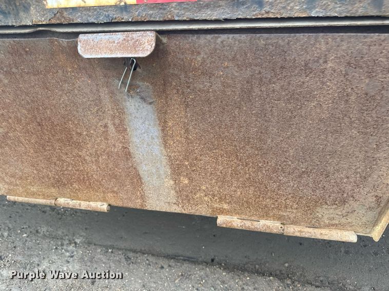 image for item DV0673 2012 Jet Company drop deck equipment trailer