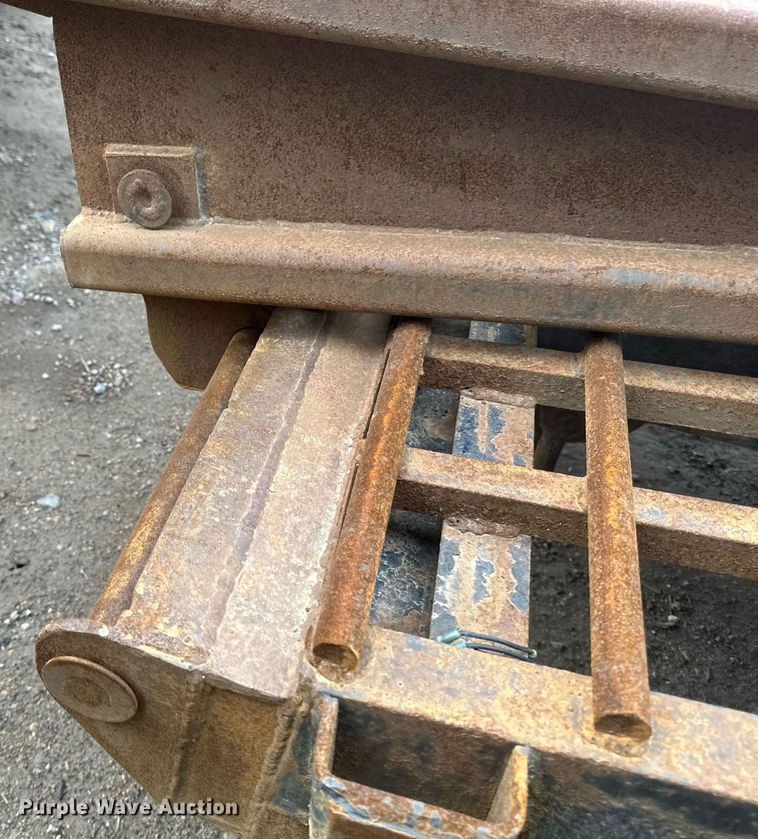 image for item DV0673 2012 Jet Company drop deck equipment trailer