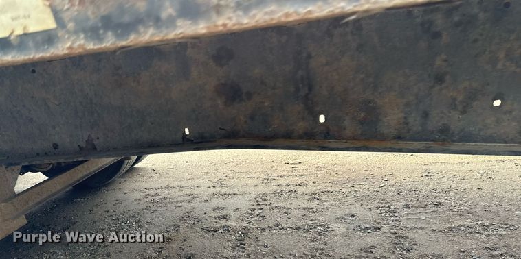 image for item DV0673 2012 Jet Company drop deck equipment trailer