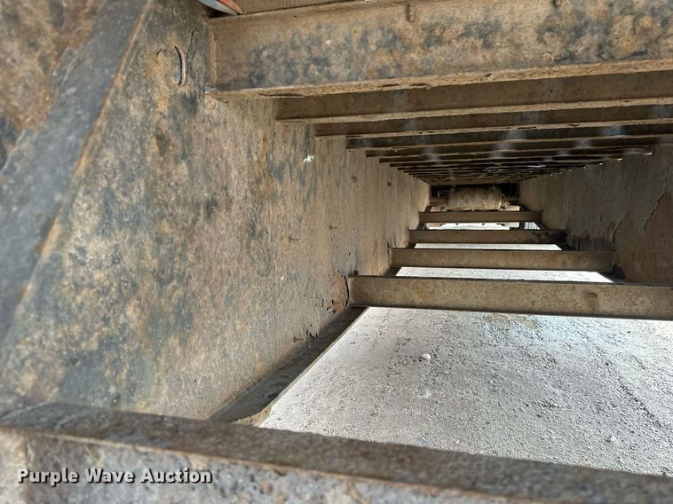 image for item DV0673 2012 Jet Company drop deck equipment trailer