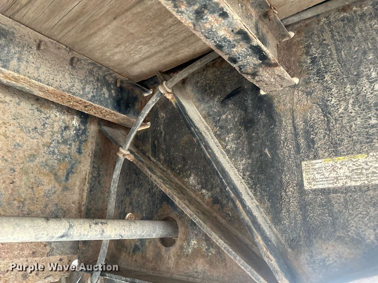 image for item DV0673 2012 Jet Company drop deck equipment trailer