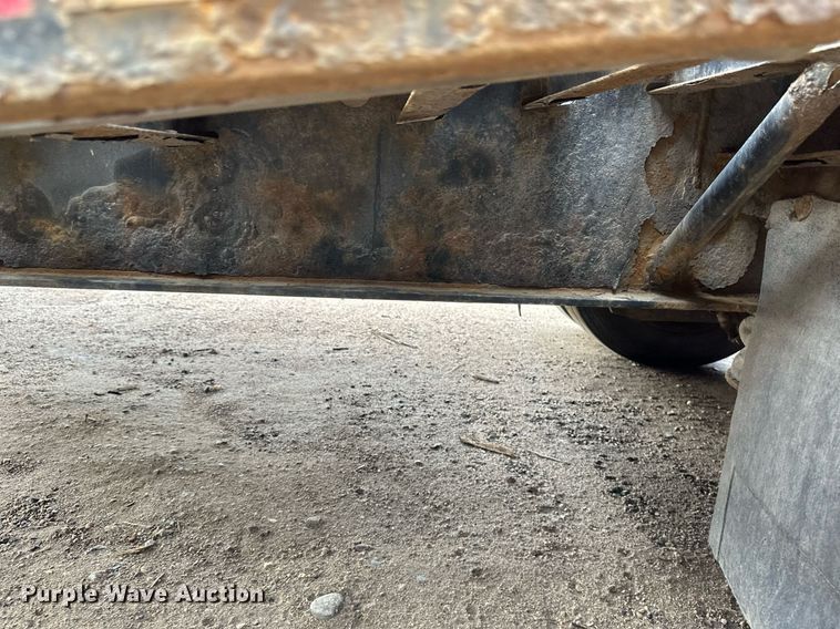 image for item DV0673 2012 Jet Company drop deck equipment trailer