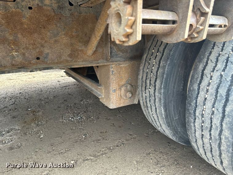 image for item DV0673 2012 Jet Company drop deck equipment trailer