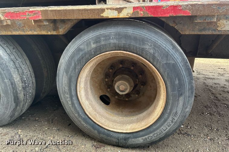 image for item DV0673 2012 Jet Company drop deck equipment trailer