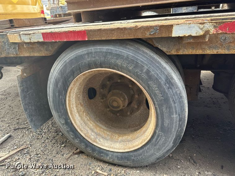 image for item DV0673 2012 Jet Company drop deck equipment trailer