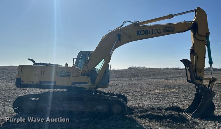 image for item DV0716 2000 Kobelco  SK210LC excavator