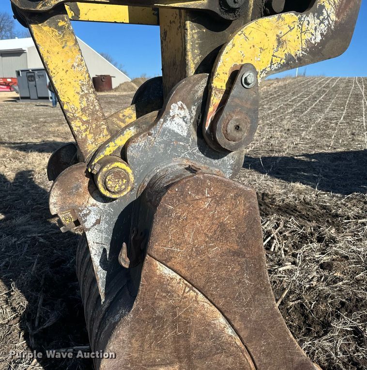 image for item DV0716 2000 Kobelco  SK210LC excavator