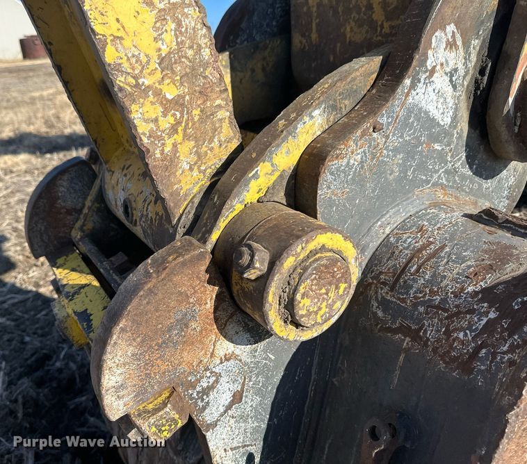 image for item DV0716 2000 Kobelco  SK210LC excavator