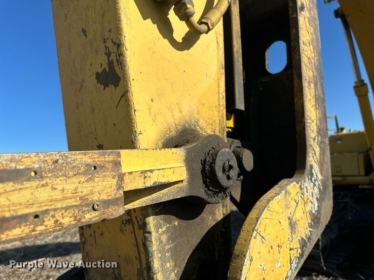 image for item DV0716 2000 Kobelco  SK210LC excavator