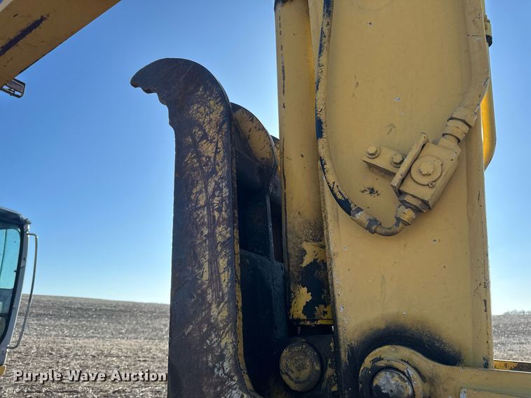 image for item DV0716 2000 Kobelco  SK210LC excavator