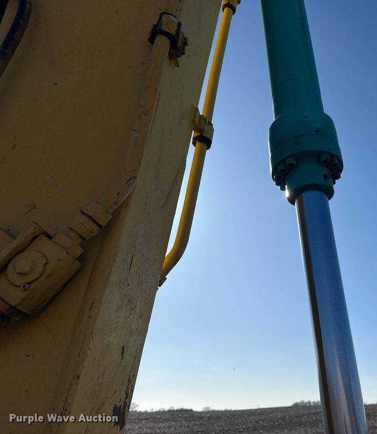 image for item DV0716 2000 Kobelco  SK210LC excavator