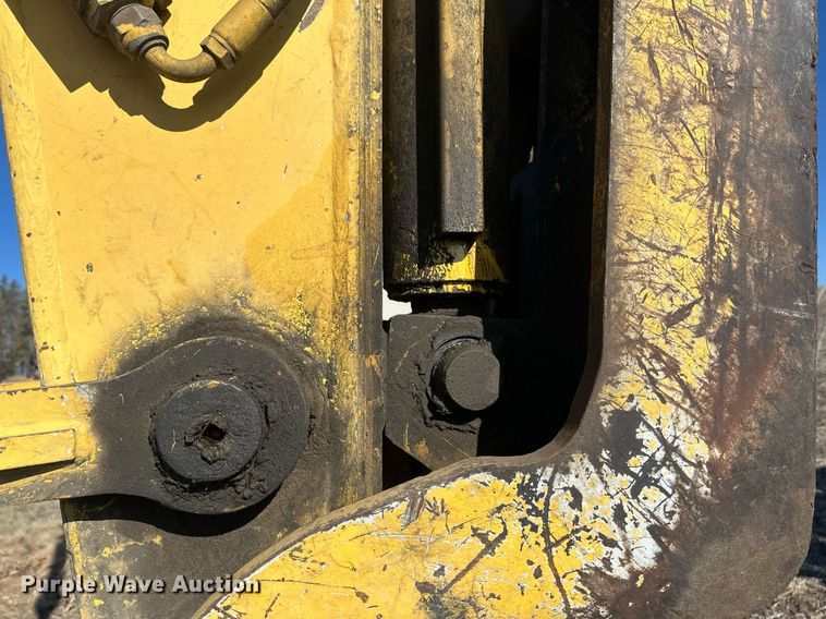 image for item DV0716 2000 Kobelco  SK210LC excavator