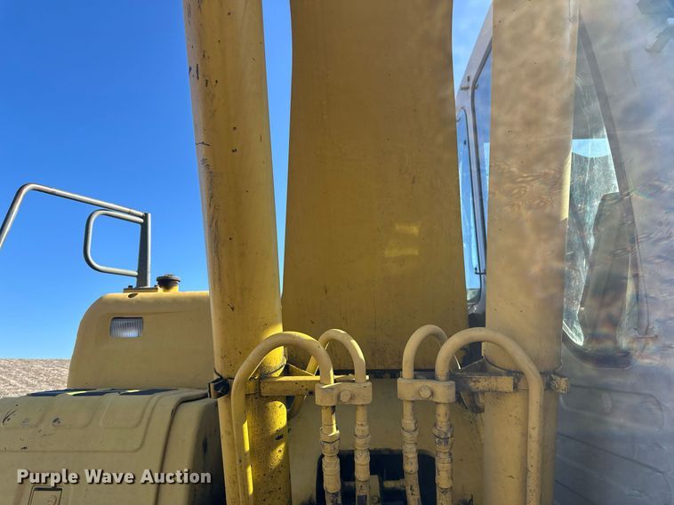 image for item DV0716 2000 Kobelco  SK210LC excavator