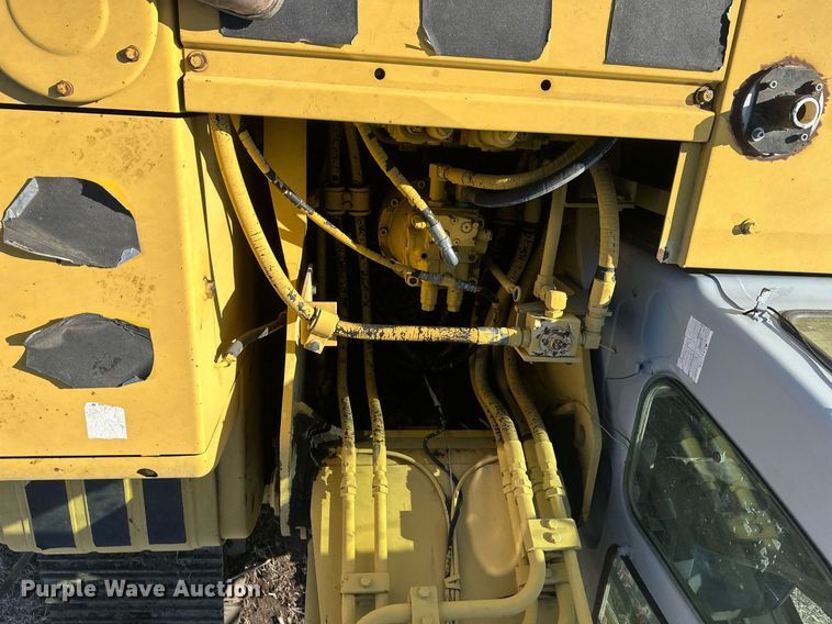 image for item DV0716 2000 Kobelco  SK210LC excavator