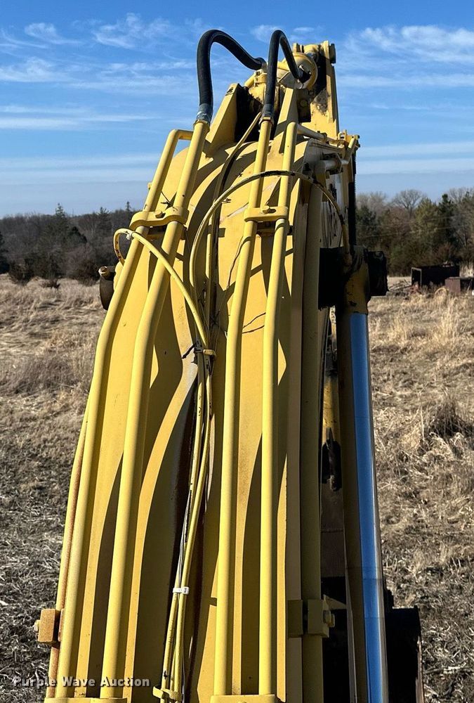 image for item DV0716 2000 Kobelco  SK210LC excavator