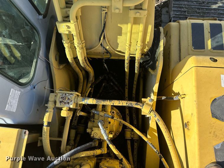 image for item DV0716 2000 Kobelco  SK210LC excavator