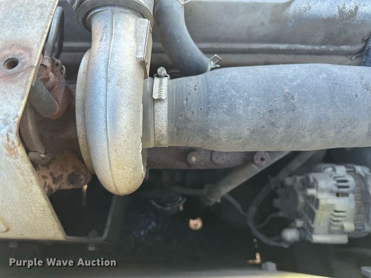 image for item DV0716 2000 Kobelco  SK210LC excavator