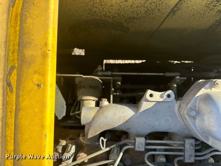 image for item DV0716 2000 Kobelco  SK210LC excavator