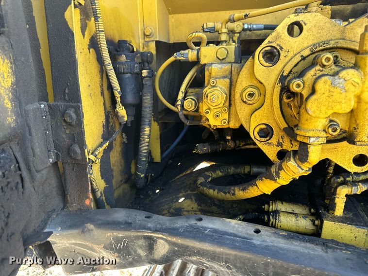 image for item DV0716 2000 Kobelco  SK210LC excavator