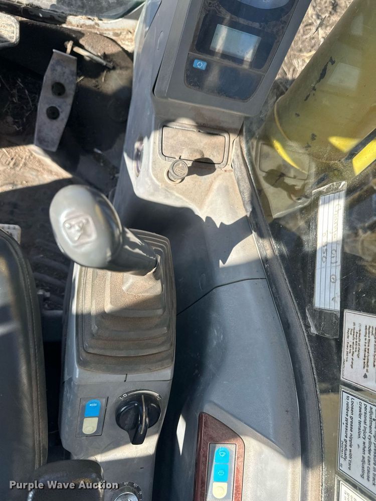 image for item DV0716 2000 Kobelco  SK210LC excavator