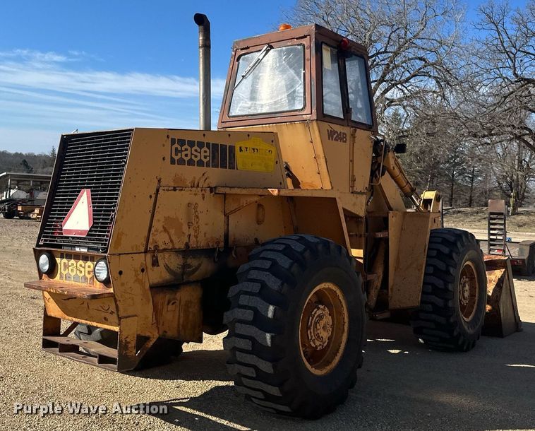 image for item DV0717 1973 Case W24B wheel loader