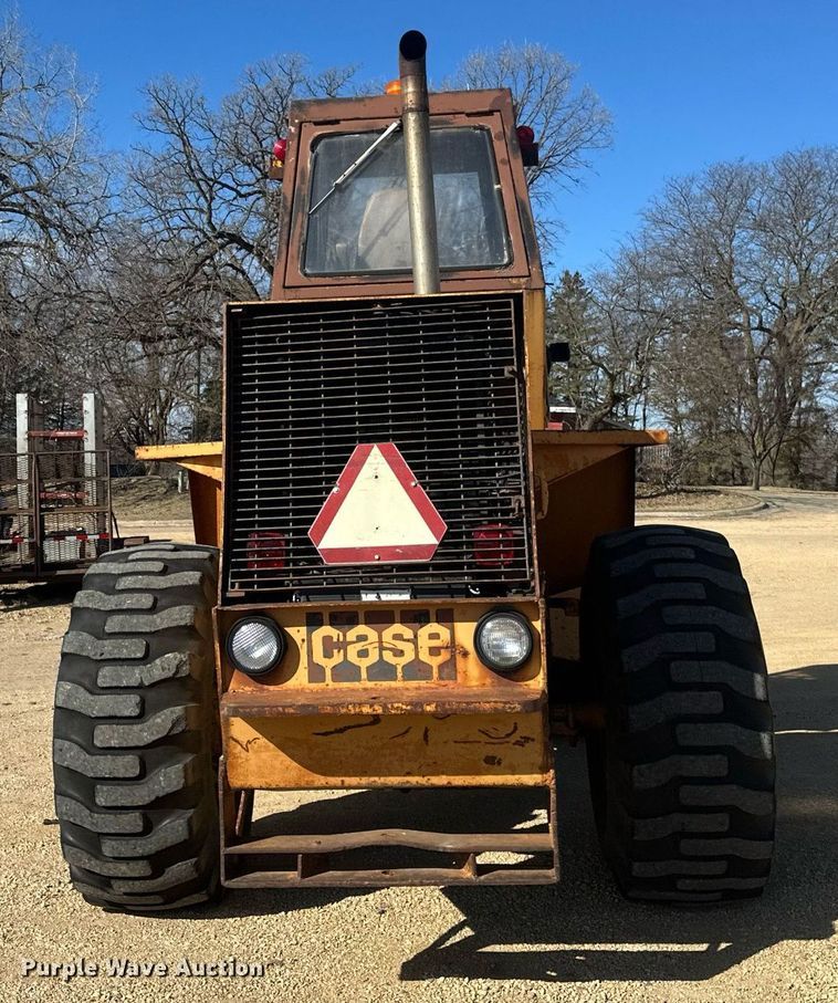 image for item DV0717 1973 Case W24B wheel loader