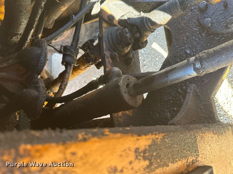 image for item DV0717 1973 Case W24B wheel loader