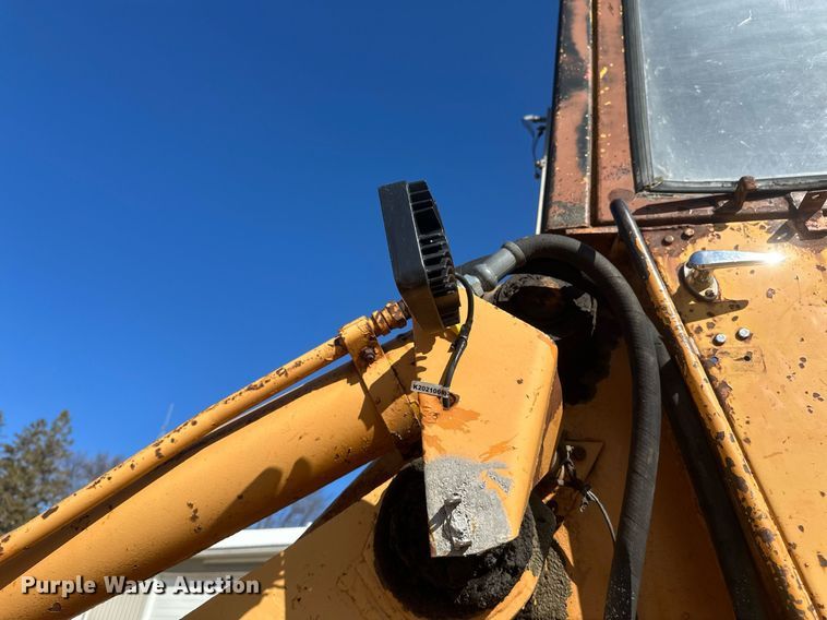 image for item DV0717 1973 Case W24B wheel loader