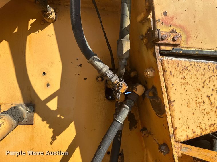 image for item DV0717 1973 Case W24B wheel loader