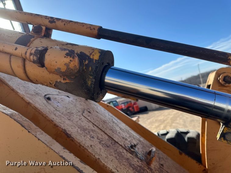 image for item DV0717 1973 Case W24B wheel loader