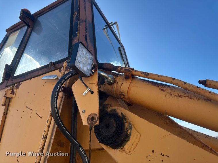 image for item DV0717 1973 Case W24B wheel loader