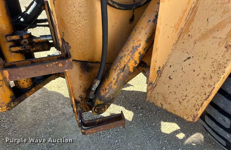 image for item DV0717 1973 Case W24B wheel loader