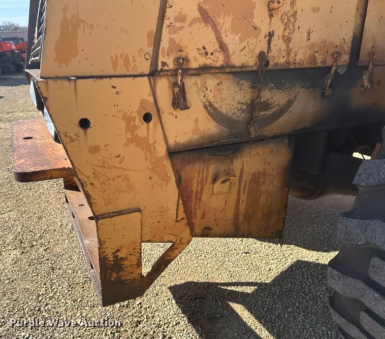 image for item DV0717 1973 Case W24B wheel loader