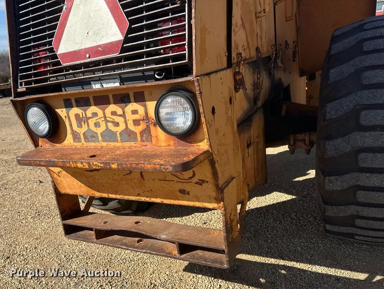 image for item DV0717 1973 Case W24B wheel loader