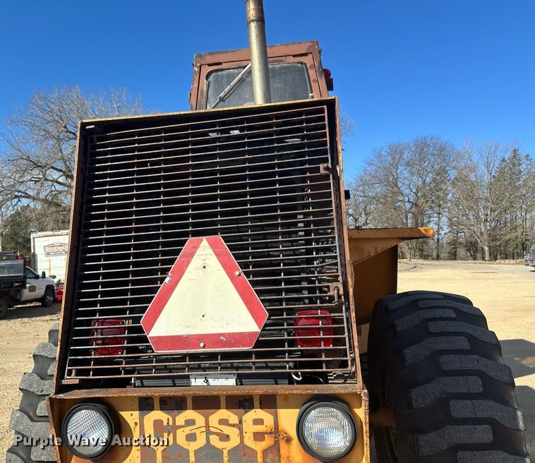 image for item DV0717 1973 Case W24B wheel loader