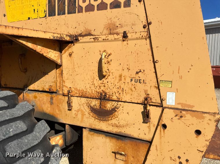 image for item DV0717 1973 Case W24B wheel loader