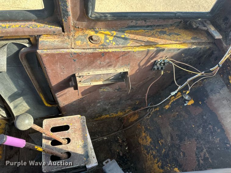 image for item DV0717 1973 Case W24B wheel loader