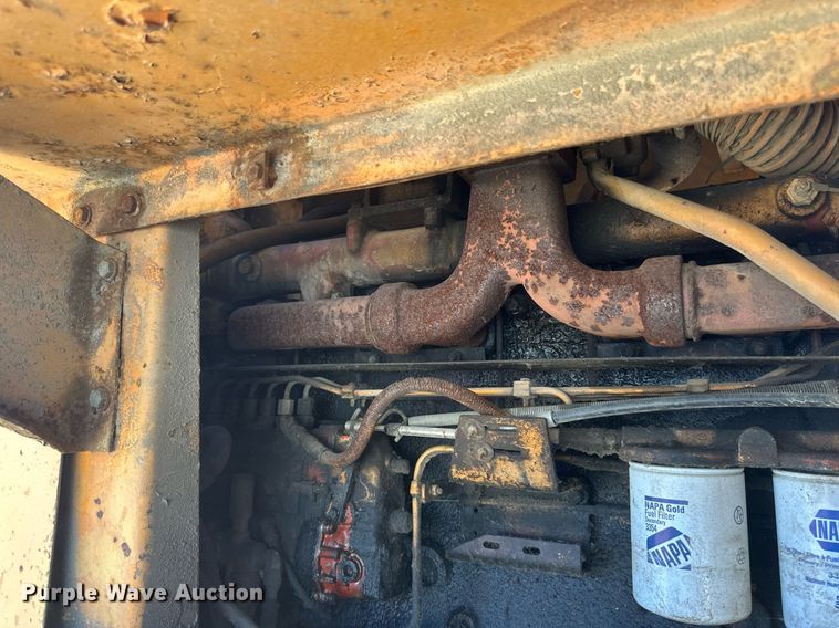 image for item DV0717 1973 Case W24B wheel loader