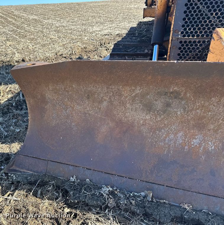 image for item DV0718 Case 1150C dozer